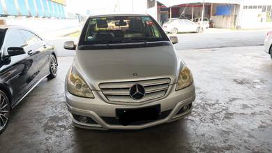 Mercedes Benz B180 180 (CBU) in Alor Gajah, MLK
