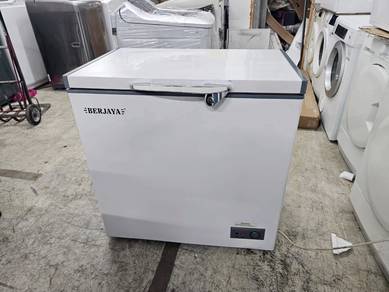 Berjaya chesst freezer 157L