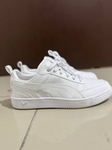 PUMA Unisex Dribble Sneakers (White)