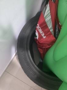 2nd Hand 17" Continental Premium Tyre
