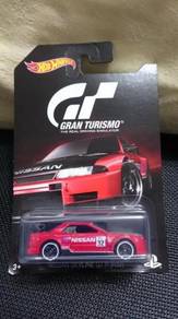 Hotwheels Nissan Skyline R32 not Tomica