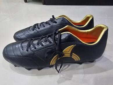 Football shoes