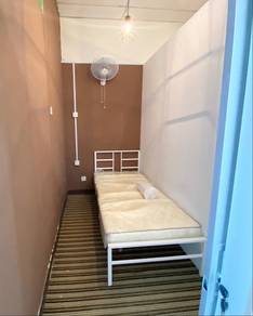 Room in Kota Bharu, KTN