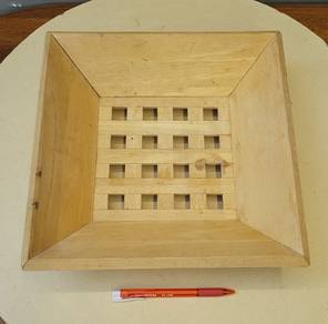 Wooden square fruit bowl