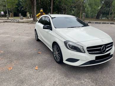 Mercedes Benz A200 200 BlueEFCY (CBU) in Puncak Alam, SGR