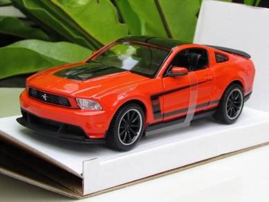 Maisto 1-24 Ford Mustang Boss 302 Coupe Orange Car