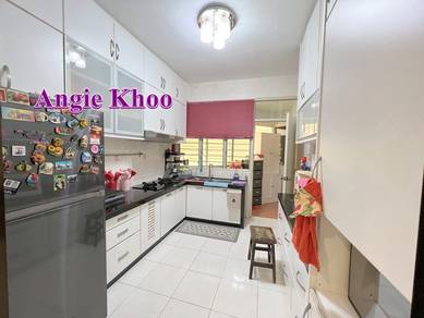 Condominium For Sale in Regency Heights