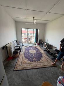 Flat For Sale in Taman Daya - Jalan Sagu 34