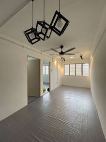 Flat For Sale in Taman Semarak II