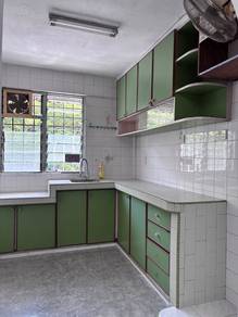 Flat For Sale in Desa Petaling Flat