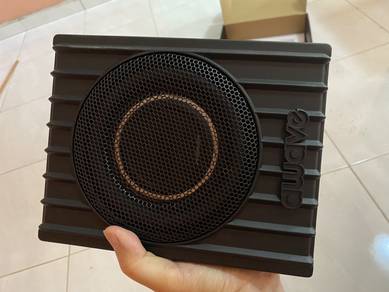 URGENT SALE AWAVE V15 Active Sub Like New