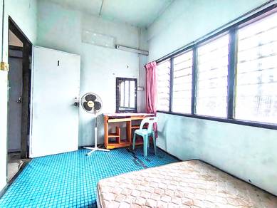Room in Kuching, SWK