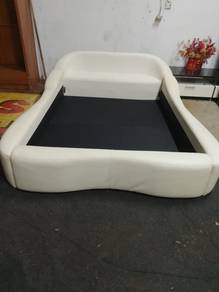 Queen Bed