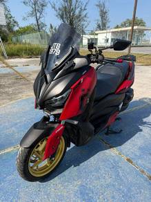 Yamaha XMAX