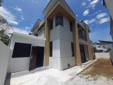 Semi-Detached House For Sale in Semenyih,SGR