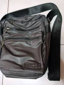 Charles Jourdan Sling Bag Untuk Dijual 