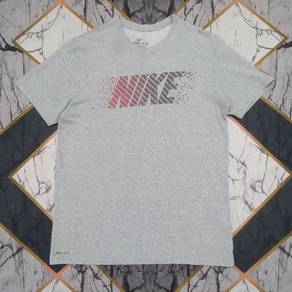 Nike dri fit T Shirt