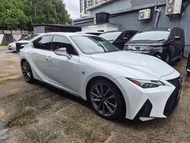 Lexus IS 300 F-SPORT in Old Klang Road, KUL