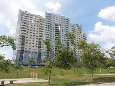 Condominium For Sale in Desaminium Rimba