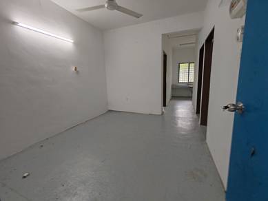 Flat For Rent in Taman Sintar Indah