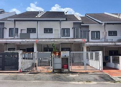 Townhouse For Auction in Puchong,SGR