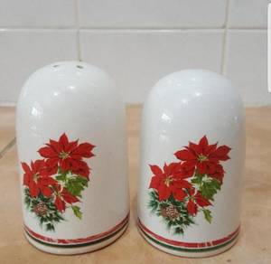 Garam lada vintage russ berrie salt pepper shakers