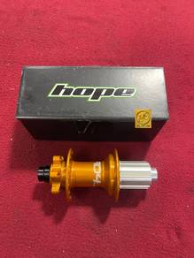 Hope Pro 4 Rear Hub 148 Boost 32H J-Bend Orange
