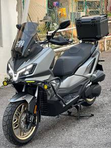 Sym Husky ADV 300