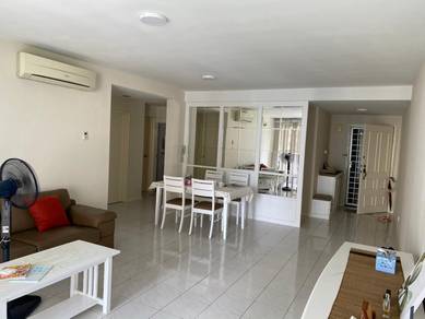 Condominium For Rent in Mont Kiara Palma