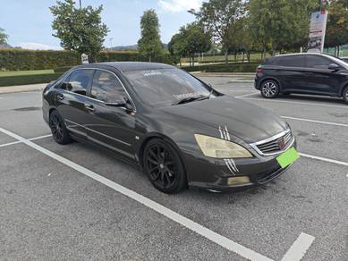 Honda Accord VTi in Petaling Jaya, SGR