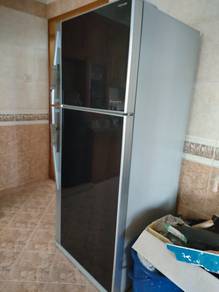 Big Toshiba Refrigerater GR-RG73MDA