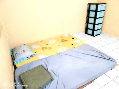 Room in Klang, SGR