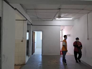 Flat For Sale in Taman Pulasan