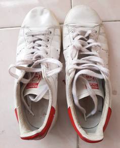 Kasut Adidas