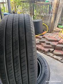 215/55/17 uc7