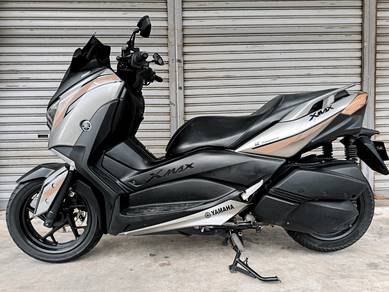 Yamaha XMAX