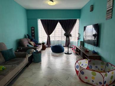 Condominium For Sale in Sri Intan 2