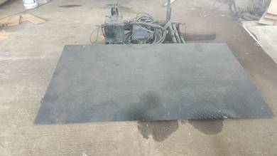 3 Tan Lori Taillift 2 Ton Sales And Installation