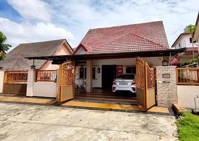 Bungalow House For Sale in Rawang,SGR