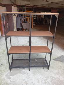 Besi Cabinet