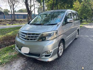 Toyota Alphard in Cheng, MLK