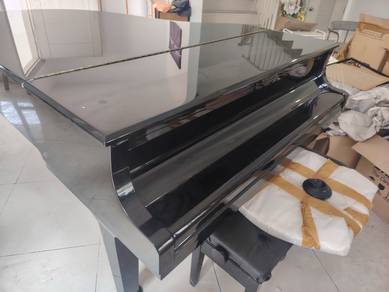 Yamaha C3 Studio Grand | 186cm | Polished Blac