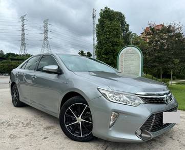 Toyota Camry HYBRID LUXURY in Kepong, KUL