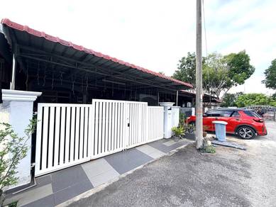 1-storey Terraced House For Sale in Banting,SGR