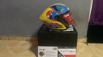 Helmet KYT version merdeka