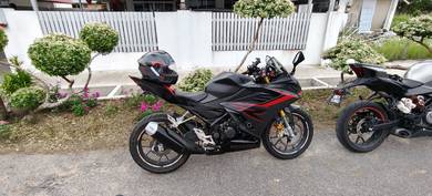 Honda CBR150R