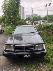 Mercedes Benz 230E in Setapak, KUL