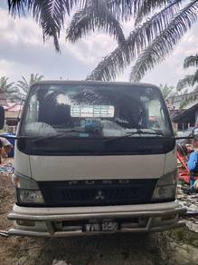 UNTUK DIJUAL 2011 MITSUBISHI FUSO Lori Rigid