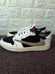 Uk8.5 Travis Scott x Air Jordan 1 Low OG