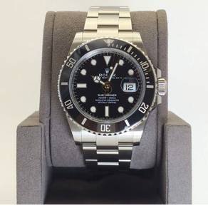 Like New Mar 2023 Rolex Submariner Date Black